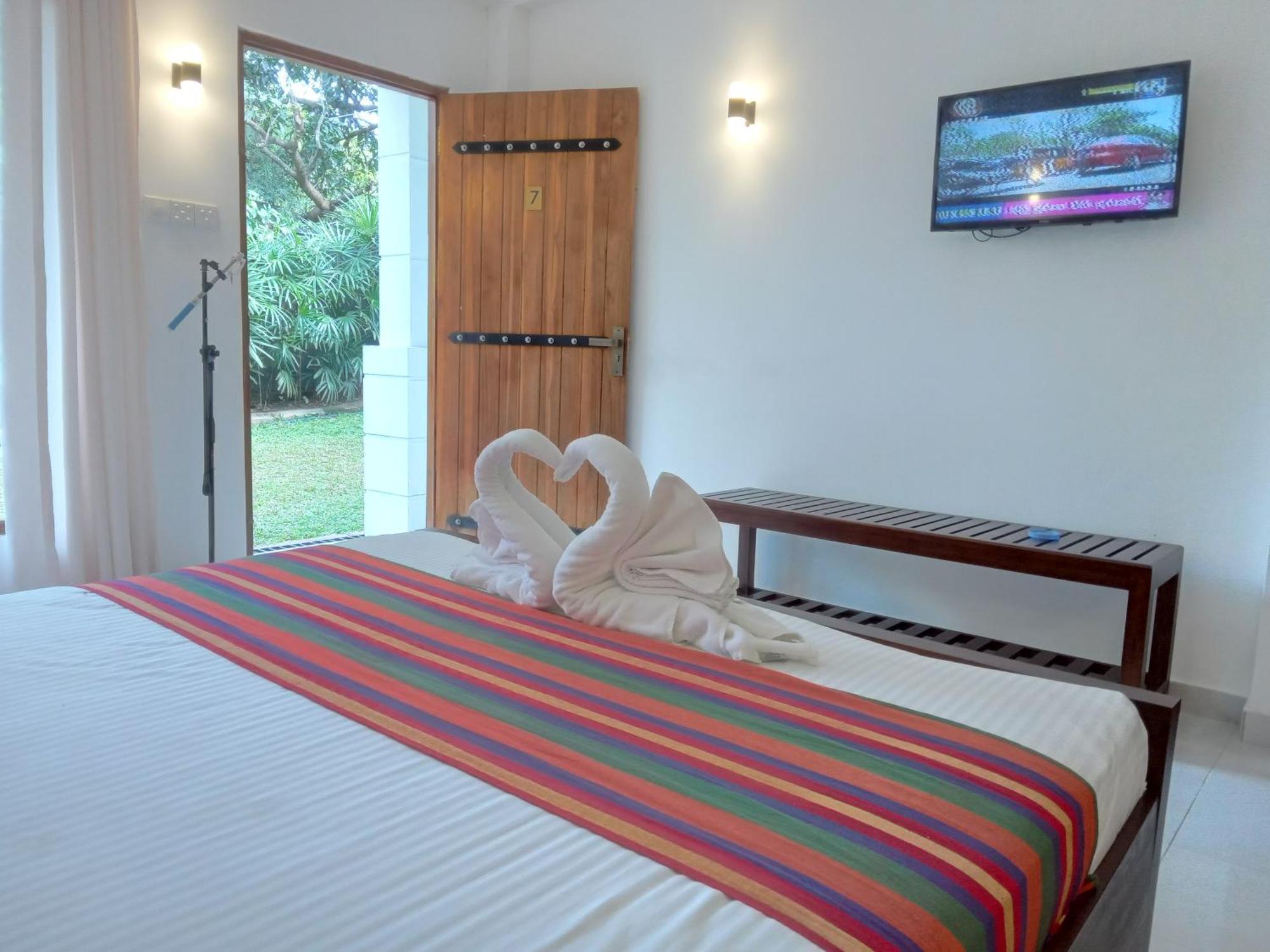 Elephant Park Family Bungalow Udawalawe Ngoại thất bức ảnh